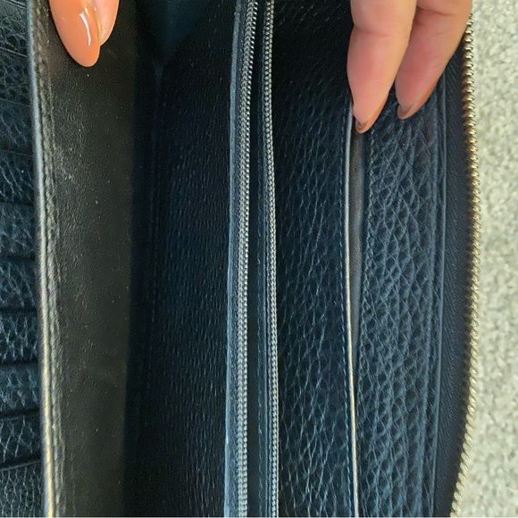 GUC - Gucci SoHo Pebbled Leather Wallet - Picture 2 of 11